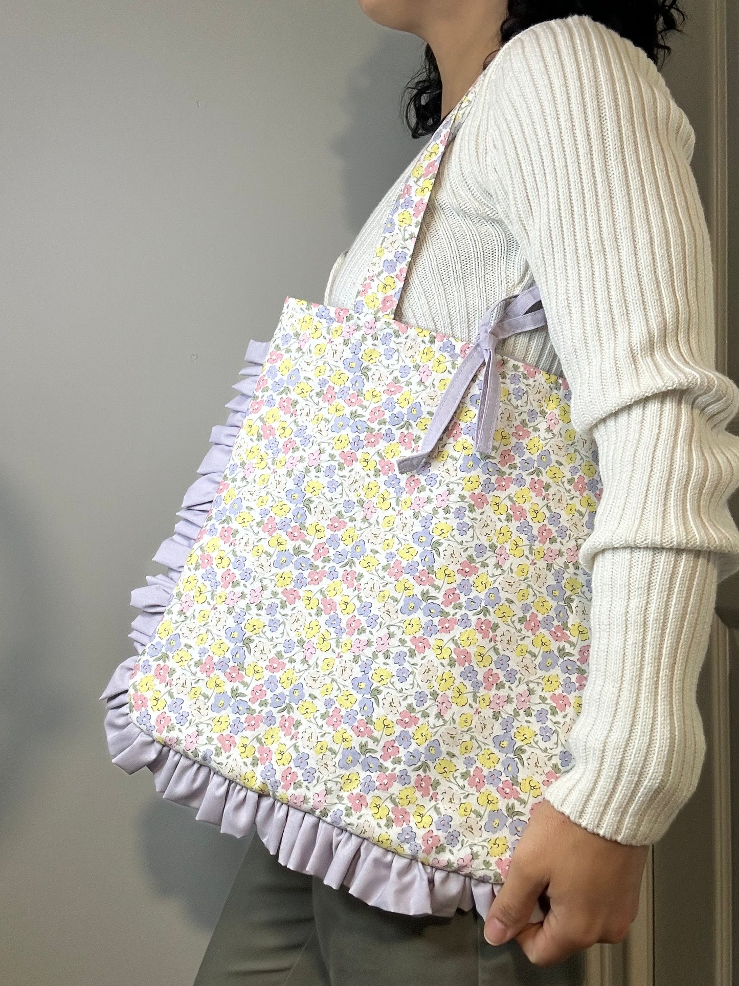 Ruffle Tote Bag 🌸
