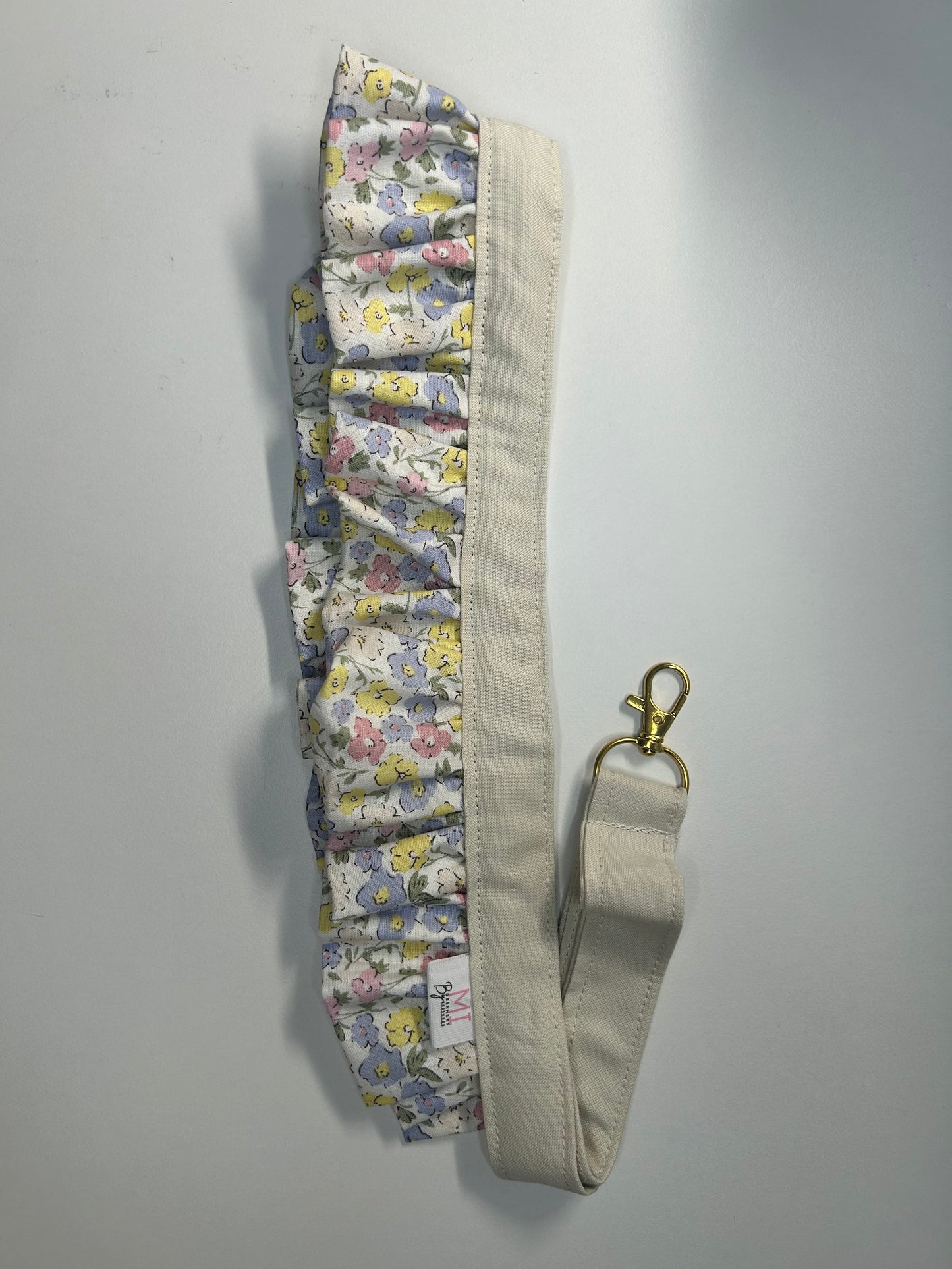 Ruffle Lanyard 🌷