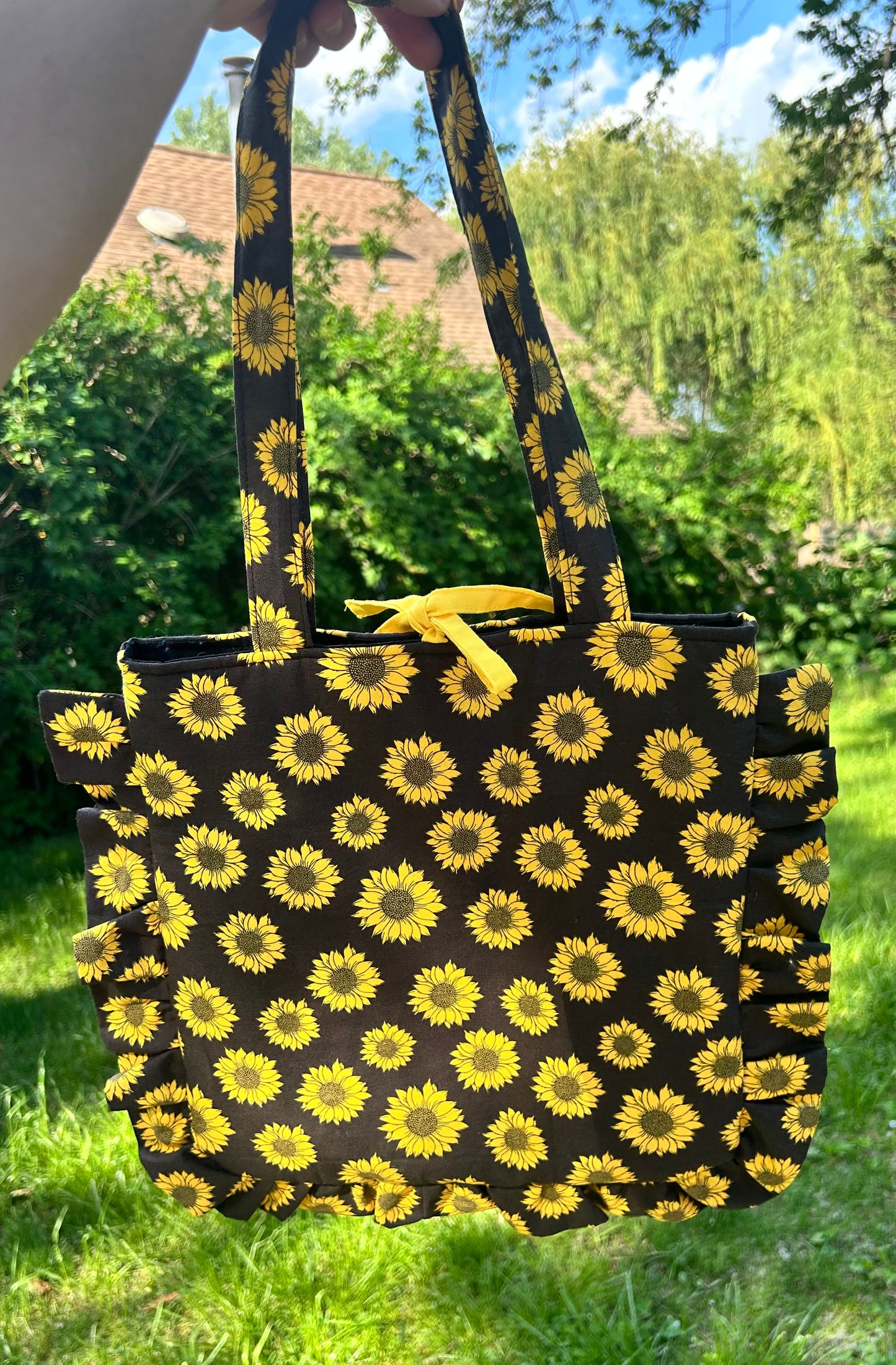 Ruffle Tote Bag 🌸