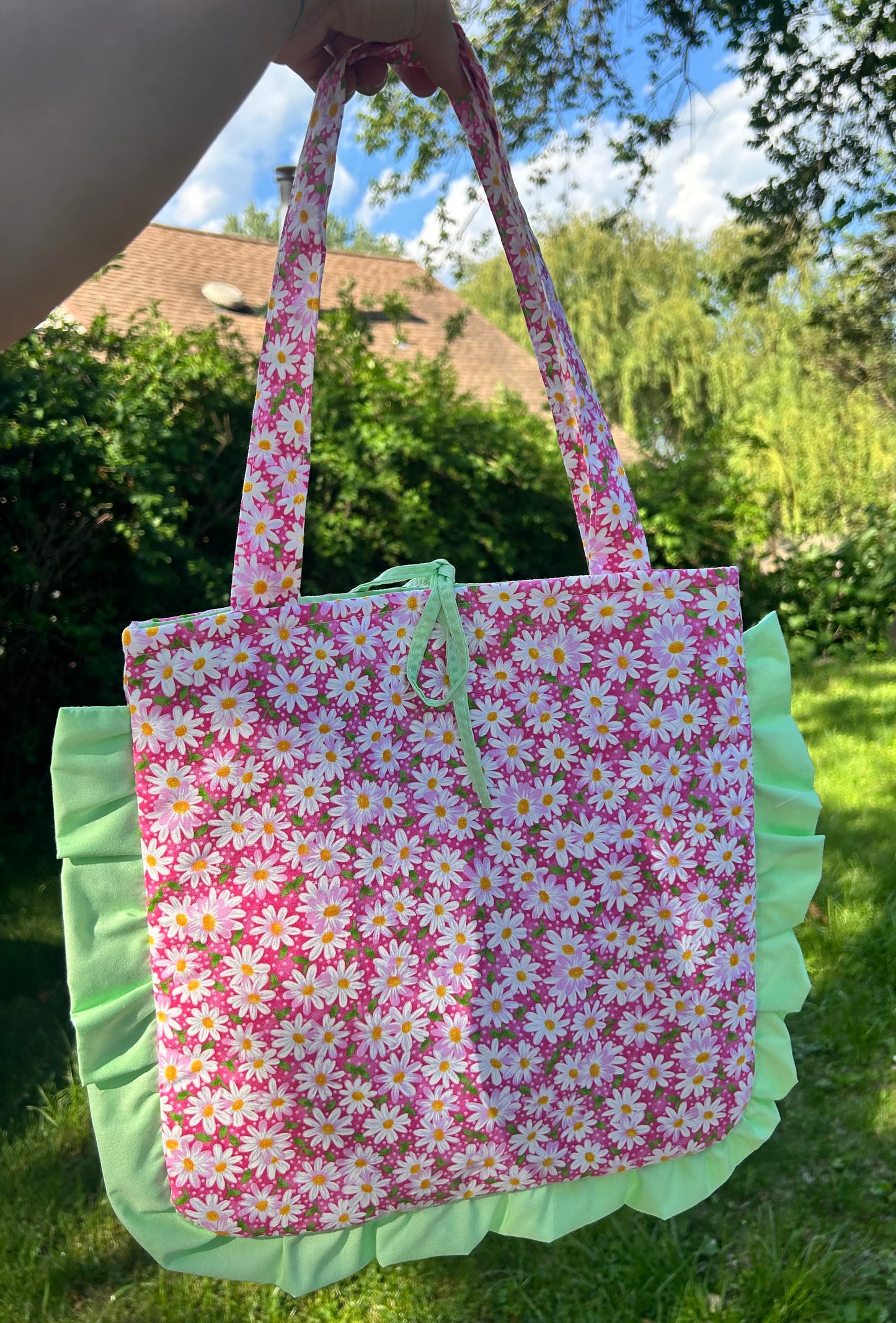 Ruffle Tote Bag 🌸