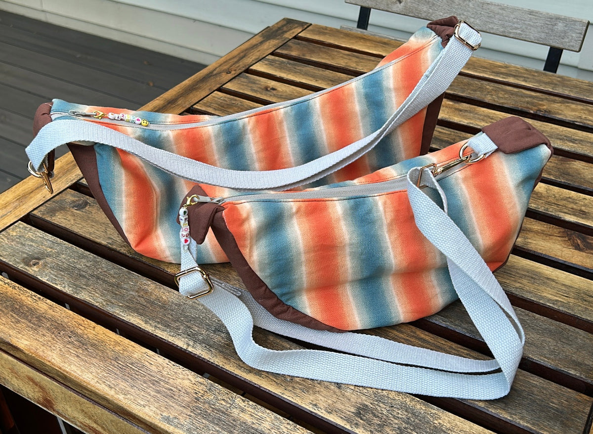 🍂 Half-Moon Crossbody Bag